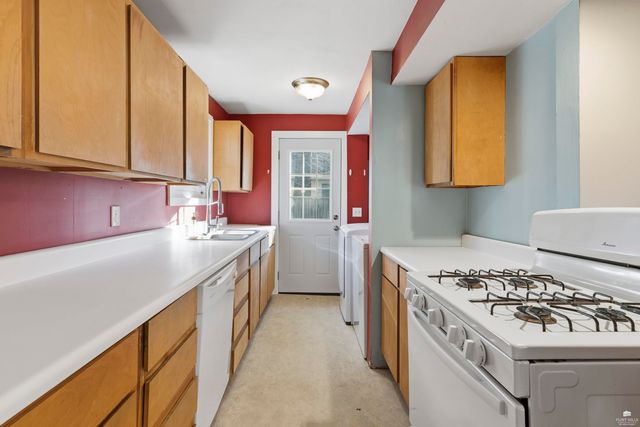 522 Colorado Street, Manhattan, KS 66503