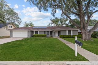 713 Balfour, Windcrest, TX 78239