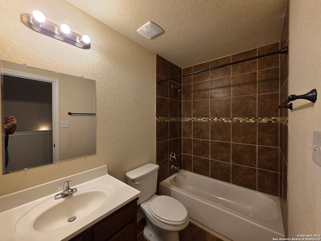 16815 Dancing Ava Unit 3, Selma, TX 78154