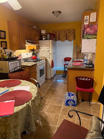 2110 Hyde Park Road, Detroit, MI 48207