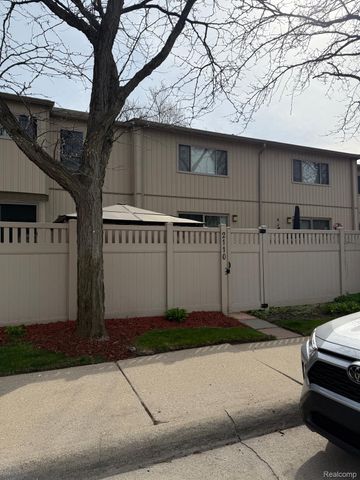 2110 Hyde Park Road, Detroit, MI 48207