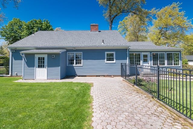 51 Edgewater Road, Agawam, MA 01001