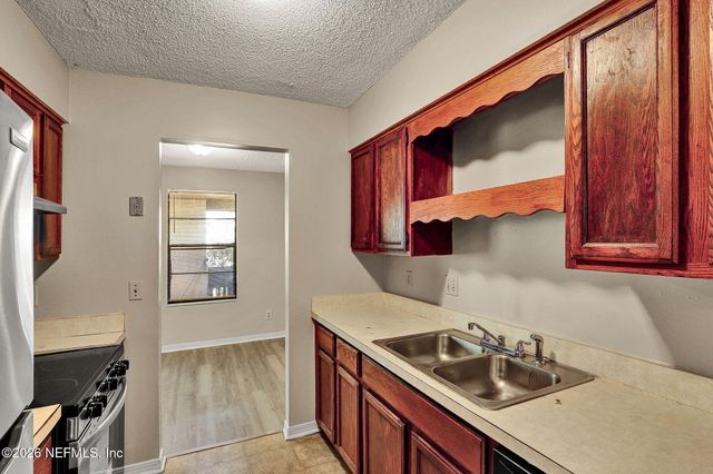 476 BENTWOOD Lane D, Orange Park, FL 32073