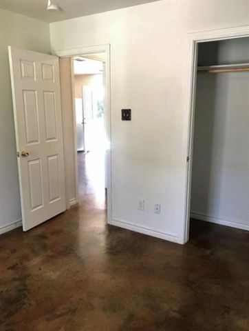 90 County Road 2269, Cleveland, TX 77327