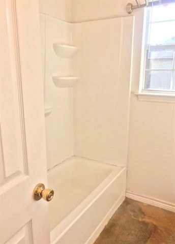 90 County Road 2269, Cleveland, TX 77327