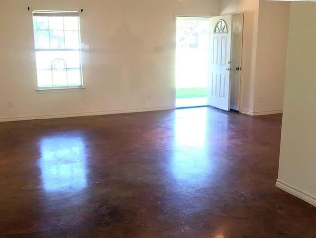 90 County Road 2269, Cleveland, TX 77327