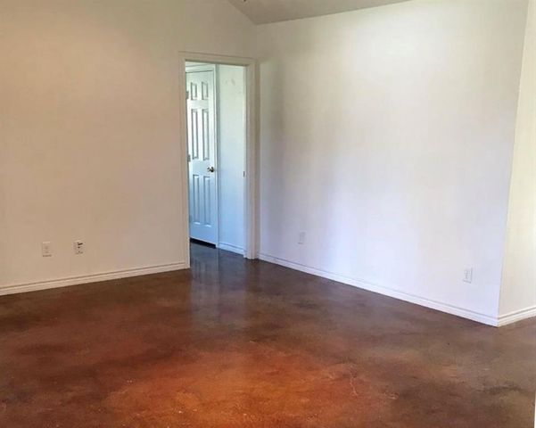 90 County Road 2269, Cleveland, TX 77327