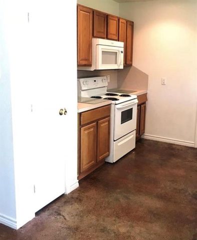 90 County Road 2269, Cleveland, TX 77327