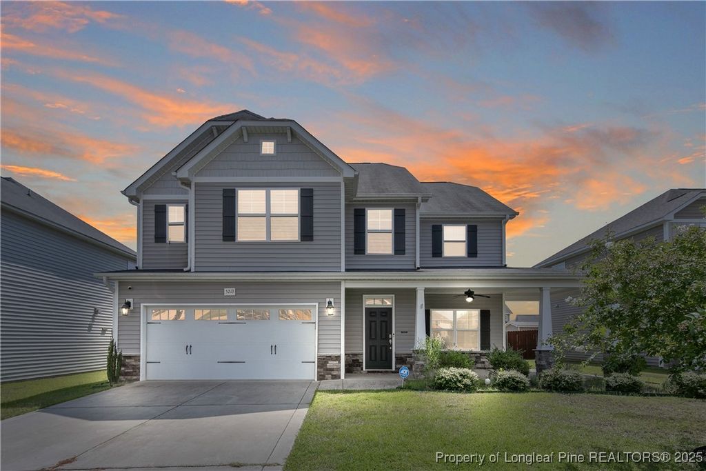 5213 Whiskery Lane, Hope Mills, NC 28348