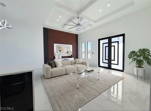 909 Santa Barbara BLVD N, Cape Coral, FL 33993