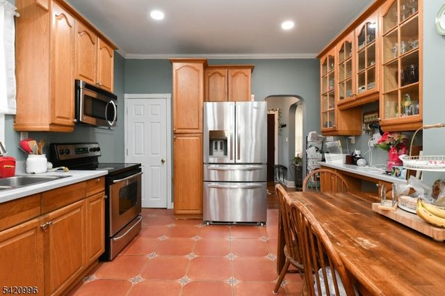 144 Stuyvesant Ave, Kearny Town, NJ 07032