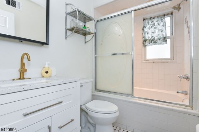 144 Stuyvesant Ave, Kearny Town, NJ 07032