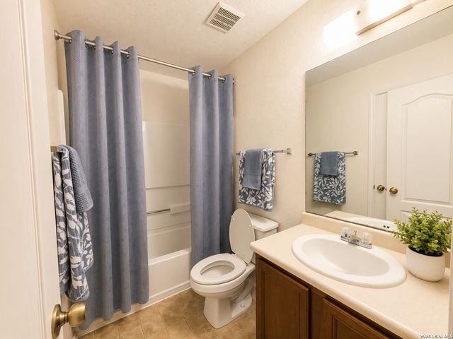 326 Tres Caminos, San Antonio, TX 78245