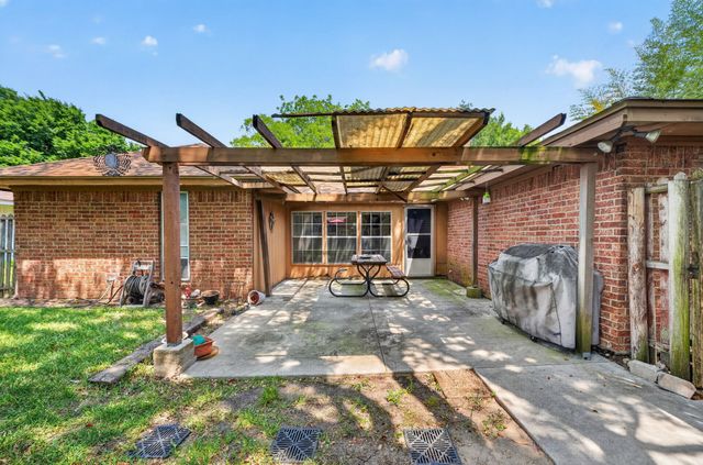 1913 Westcreek Drive, Garland, TX 75042