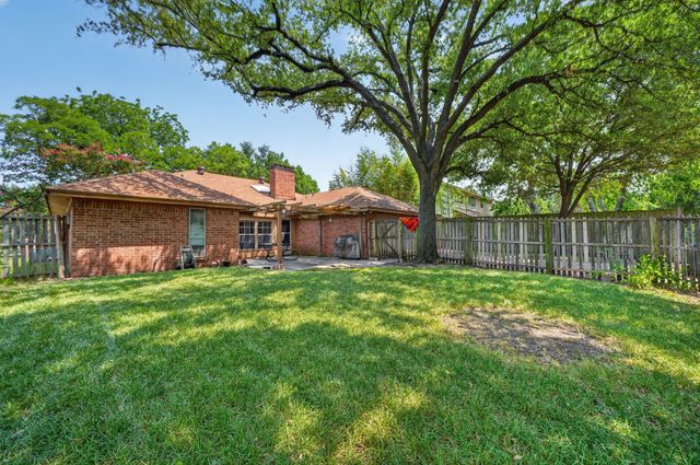 1913 Westcreek Drive, Garland, TX 75042