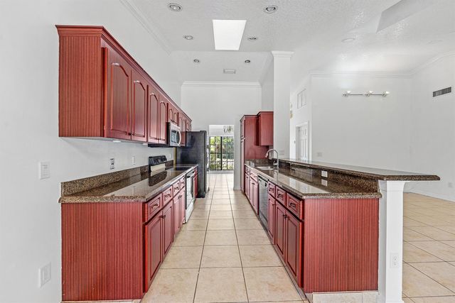 2057 Amesbury Circle, Wellington, FL 33414