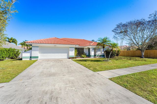 2057 Amesbury Circle, Wellington, FL 33414