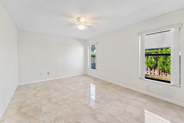2057 Amesbury Circle, Wellington, FL 33414