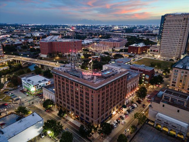 915 Franklin Street 2F, Houston, TX 77002