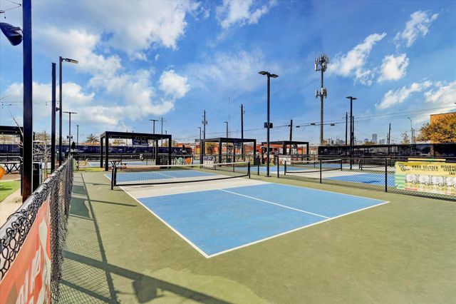 915 Franklin Street 2F, Houston, TX 77002