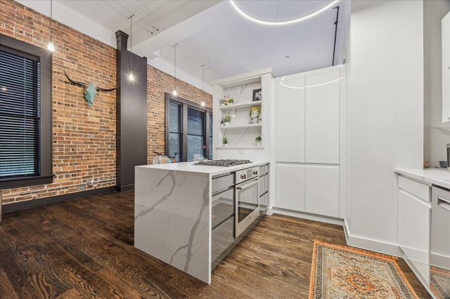 915 Franklin Street 2F, Houston, TX 77002