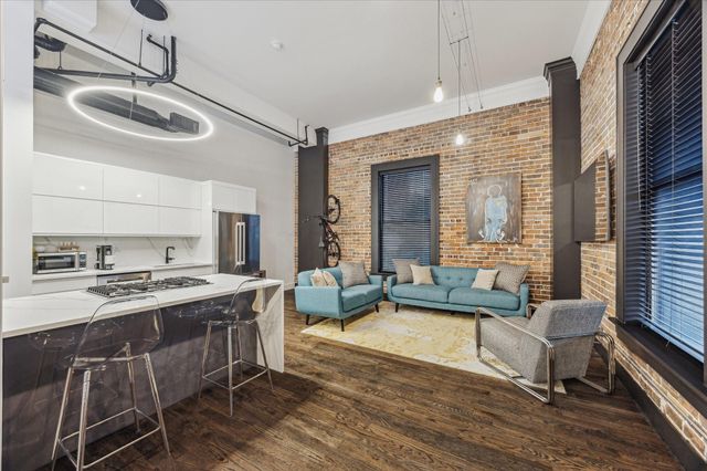 915 Franklin Street 2F, Houston, TX 77002