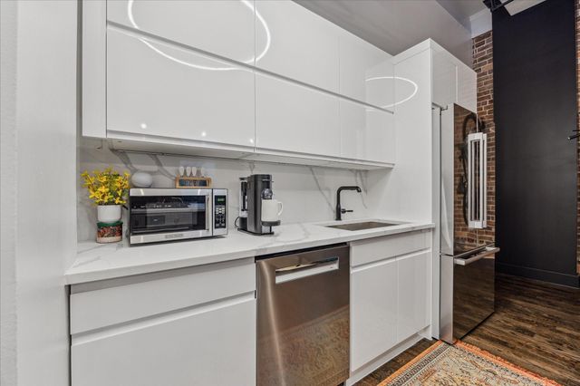 915 Franklin Street 2F, Houston, TX 77002