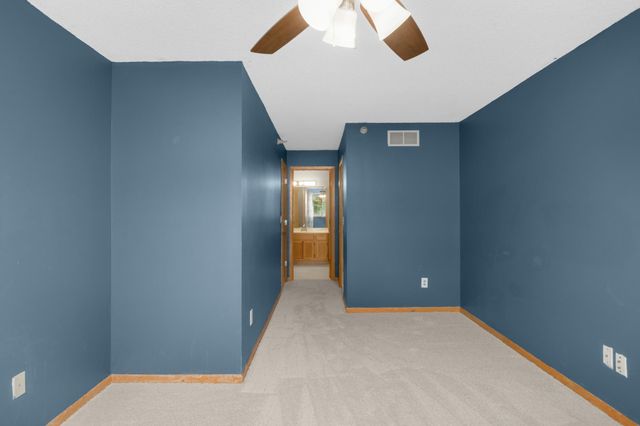 3626 Linden Avenue 4, White Bear Lake, MN 55110