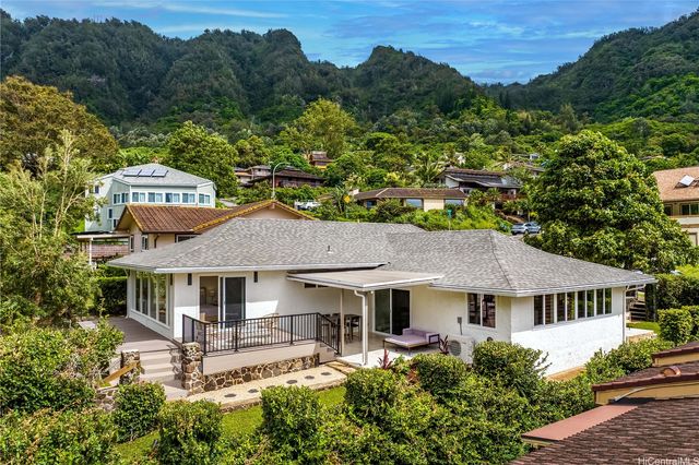 950 Hahaione Street, Honolulu, HI 96825