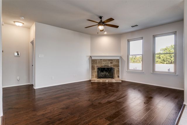 5629 Sea Cove Lane, Denton, TX 76208