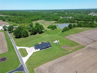 705 S Ethlyn Road, Moscow Mills, MO 63362