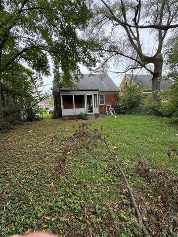 19190 Gilchrist Street, Detroit, MI 48235