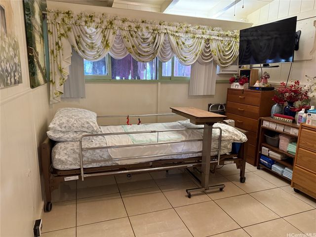 1328 Anapa Street, Honolulu, HI 96818