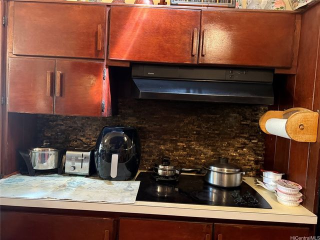 1328 Anapa Street, Honolulu, HI 96818