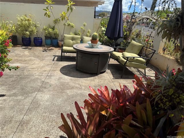 1328 Anapa Street, Honolulu, HI 96818