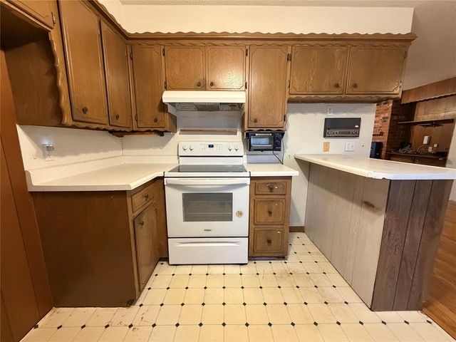 8500 N Richland Road, Yukon, OK 73099