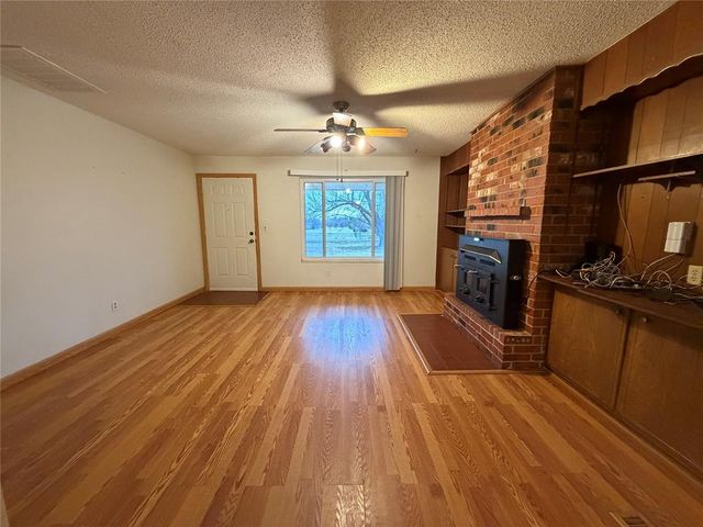 8500 N Richland Road, Yukon, OK 73099