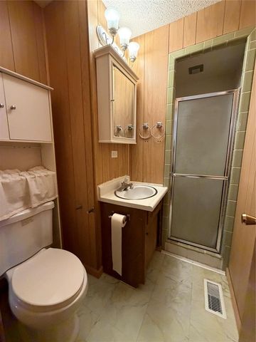 8500 N Richland Road, Yukon, OK 73099