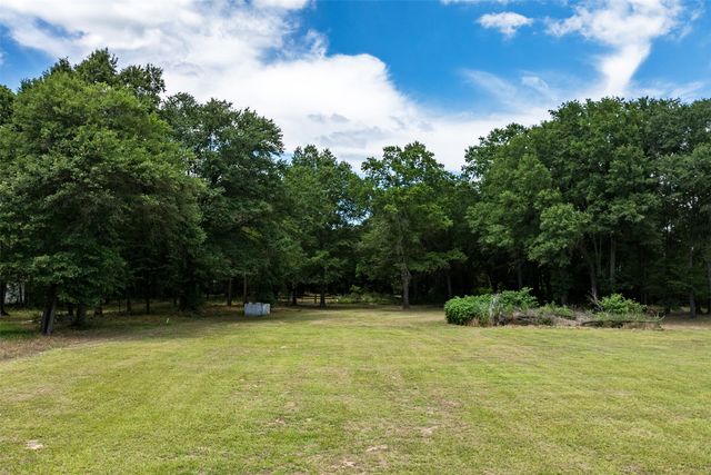 212 E Will White Road, Tool, TX 75143