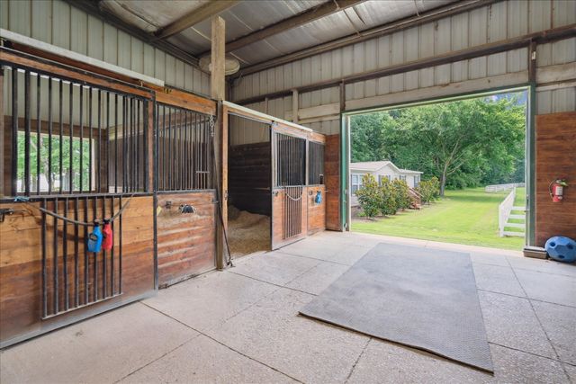 450 Reid Hooker, N, Eads, TN 38028