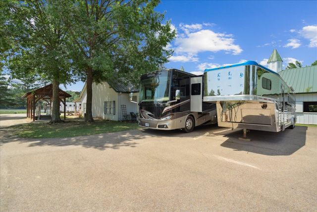 450 Reid Hooker, N, Eads, TN 38028
