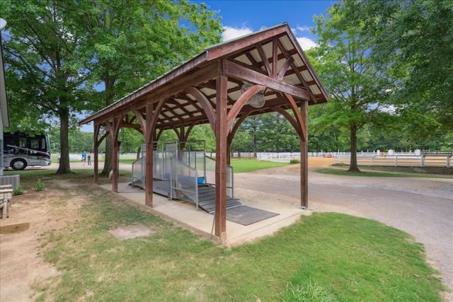 450 Reid Hooker, N, Eads, TN 38028