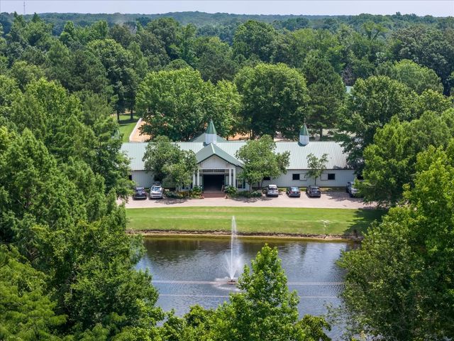 450 Reid Hooker, N, Eads, TN 38028