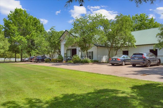 450 Reid Hooker, N, Eads, TN 38028