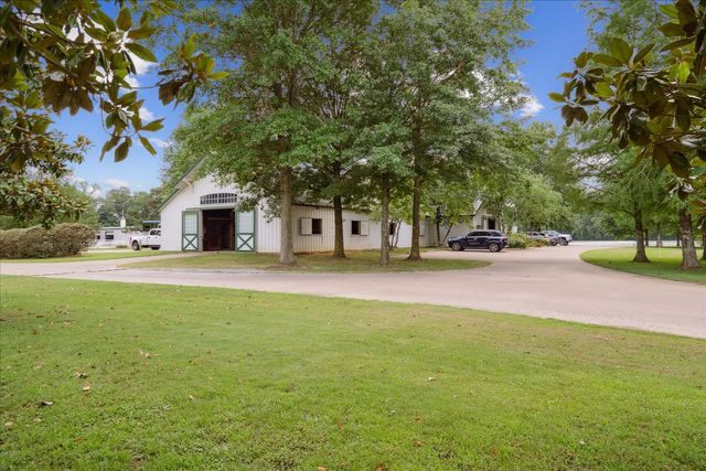 450 Reid Hooker, N, Eads, TN 38028