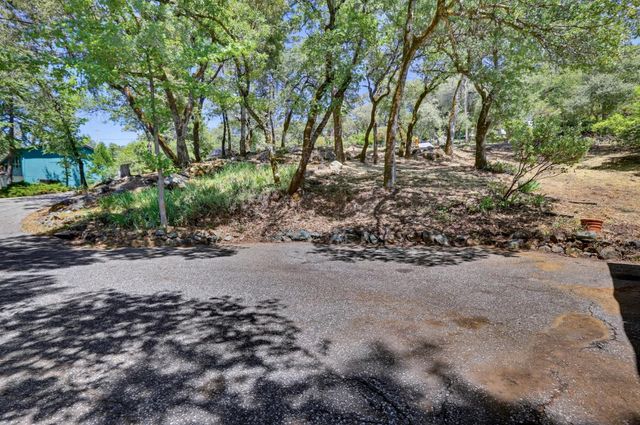 15875 Shannon Way, Nevada City, CA 95959