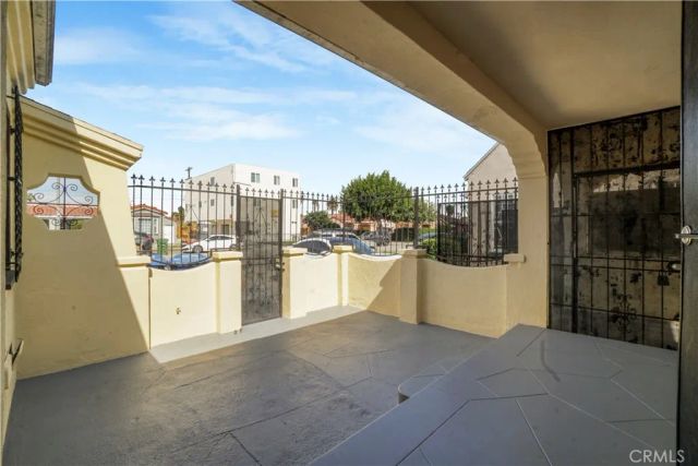 162 W 65th Street, Los Angeles, CA 90003