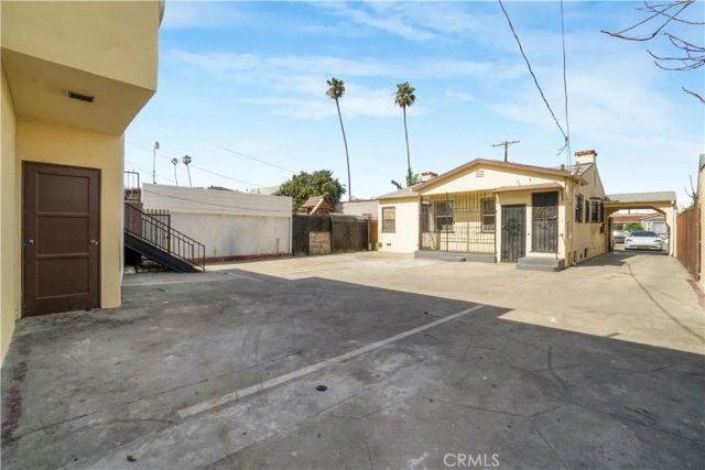 162 W 65th Street, Los Angeles, CA 90003