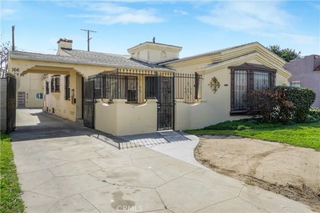 162 W 65th Street, Los Angeles, CA 90003