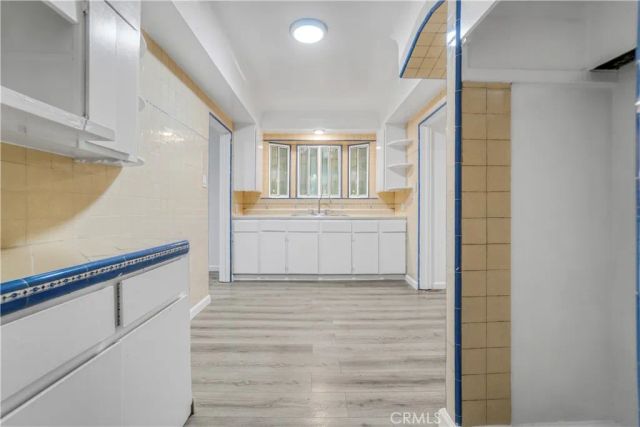 162 W 65th Street, Los Angeles, CA 90003